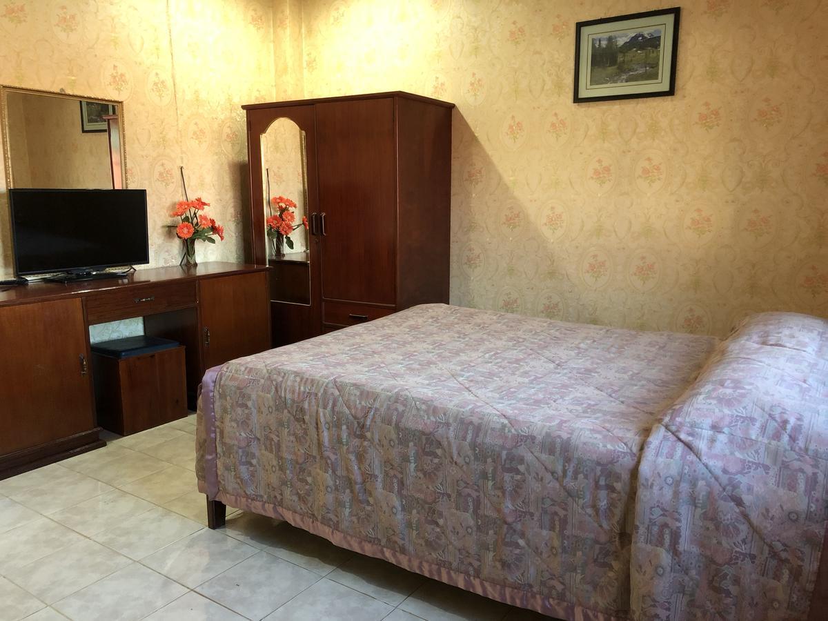 Thaveesinh Hotel Хуайсай Екстер'єр фото